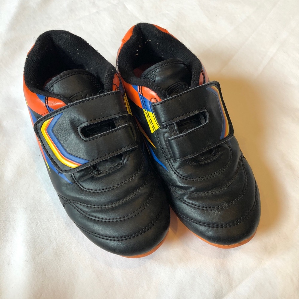 Athletic works soccer shoes, size 12